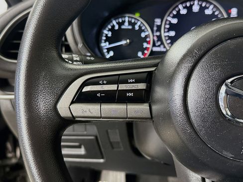 Used 2021 MAZDA MAZDA3 s image 14