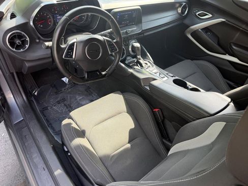 Used 2022 Chevrolet Camaro LT RWD image 12