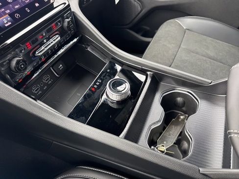 New 2025 Jeep Grand Cherokee L Altitude image 21