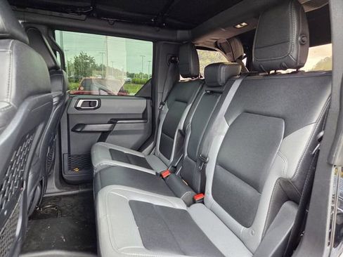 Used 2024 Ford Bronco Black Diamond AWD/4WD image 12