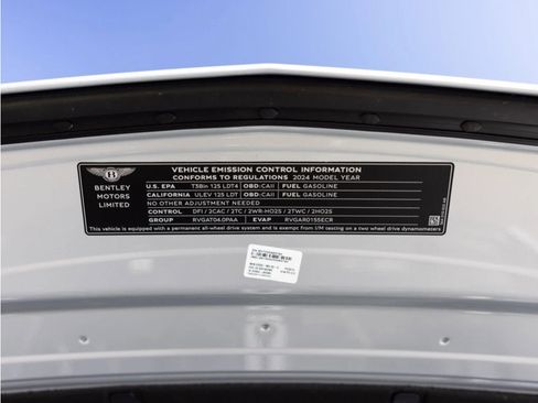 Certified 2024 Bentley Bentayga Extended Wheelbase image 98