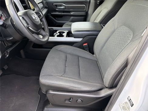 Used 2025 RAM 1500 Big Horn AWD/4WD image 8