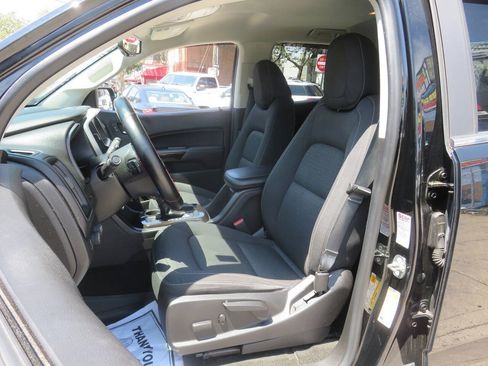 Used 2018 GMC Canyon SLE w/ Nightfall Edition AWD/4WD image 12