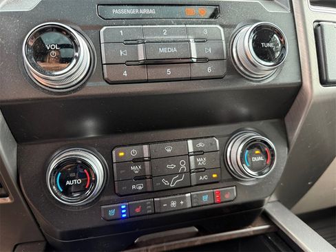 Certified 2019 Ford F350 Limited image 23