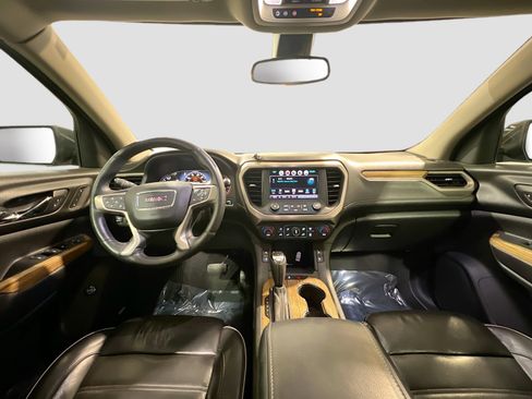 Used 2017 GMC Acadia Denali w/ Technology Package image 16