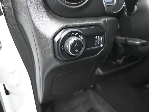 Used 2023 Jeep Gladiator Overland image 20