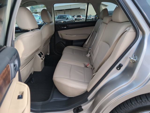 Used 2017 Subaru Outback 3.6R Limited AWD/4WD image 15