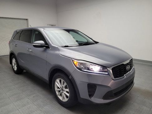 Used 2020 Kia Sorento LX FWD image 13