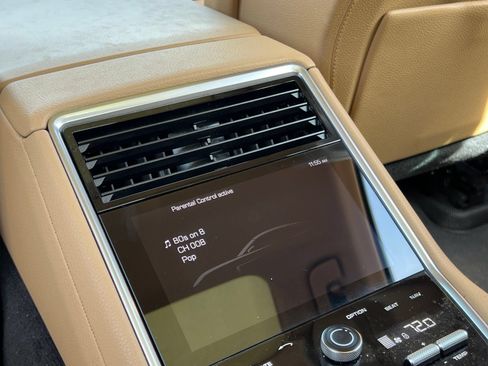 Used 2020 Porsche Panamera 4 AWD/4WD image 19