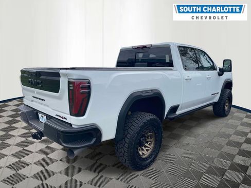 Used 2025 GMC Sierra 2500 AT4X AWD/4WD image 5