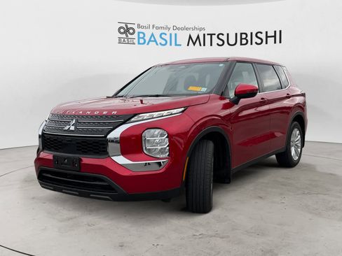 Used 2024 Mitsubishi Outlander ES image 7
