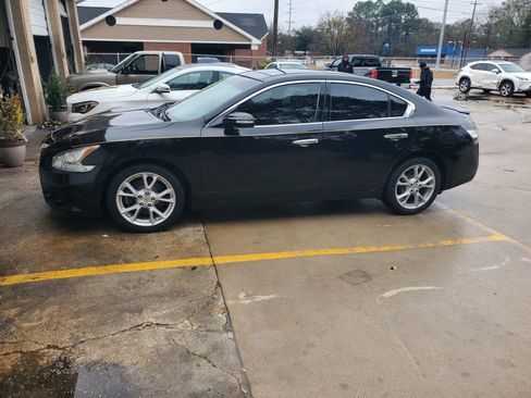 Used 2014 Nissan Maxima 3.5 SV w/ Premium Package image 2