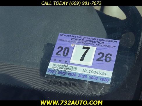 Used 2011 Mercedes-Benz C 300 C 300 Sport 4MATIC AWD 4dr Sed image 28