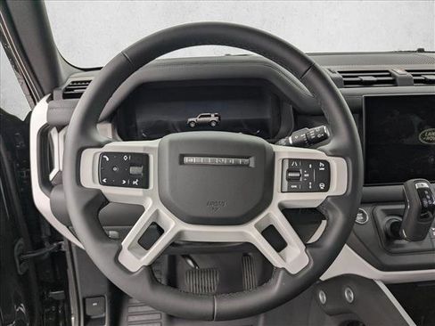 New 2025 Land Rover Defender 110 S image 12