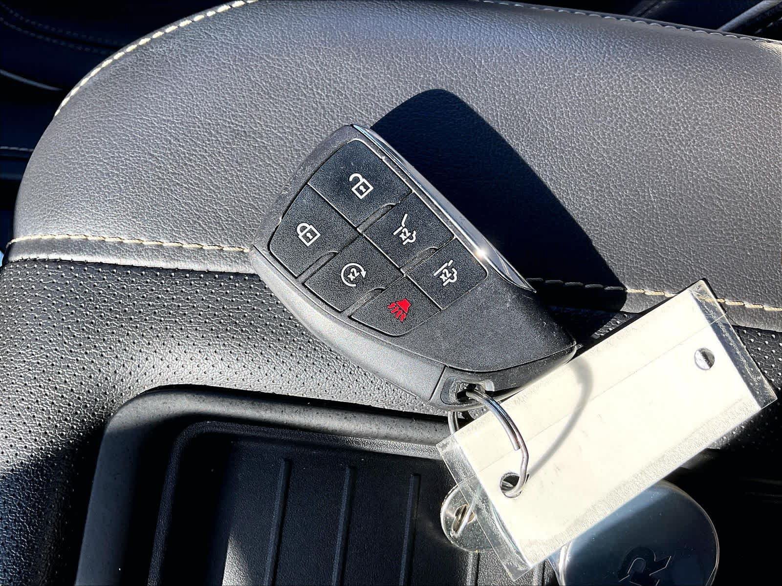 Used 2021 Chevrolet Tahoe Premier AWD/4WD image 14