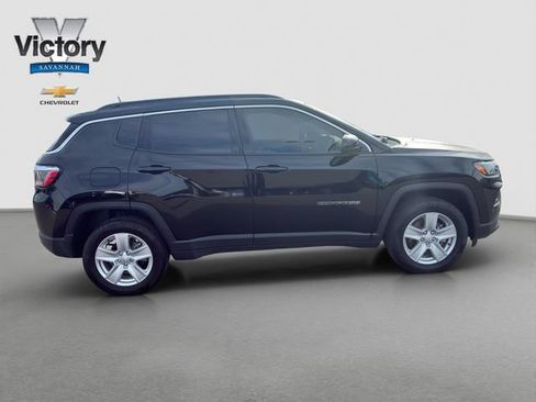 Used 2022 Jeep Compass Latitude AWD/4WD image 8