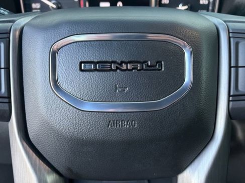 Certified 2022 GMC Sierra 1500 Denali w/ Denali Premium Package image 7