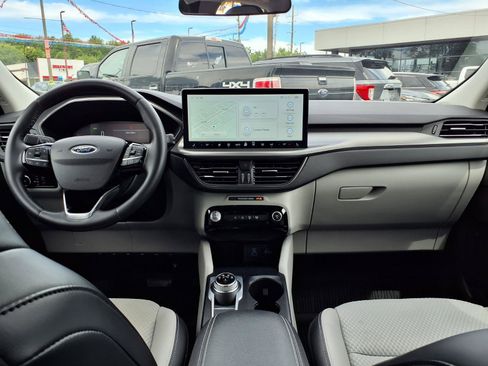 Used 2023 Ford Escape SE FWD image 10