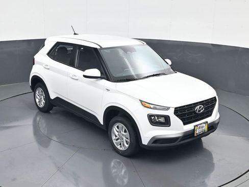 New 2026 Hyundai Venue SE FWD image 15