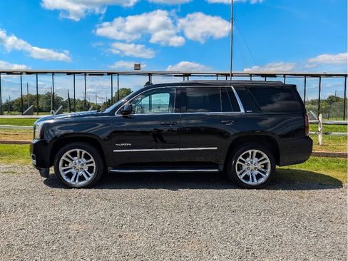 Used 2016 GMC Yukon SLT w/ Premium Edition AWD/4WD image 9