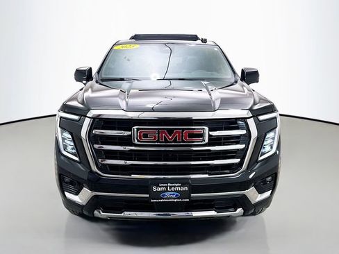 Used 2025 GMC Yukon XL Elevation w/ Elevation Premium Package image 2