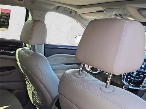 Used 2014 Cadillac SRX Luxury w/ Driver Awareness Package image 20