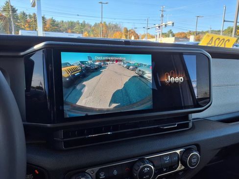 Used 2024 Jeep Wrangler Sport image 10