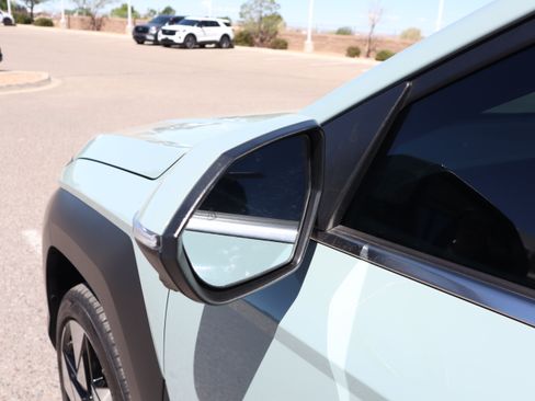 Used 2024 Hyundai Kona Limited AWD/4WD image 17