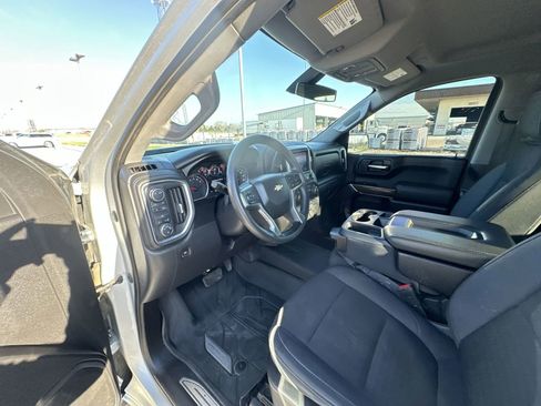 Used 2020 Chevrolet Silverado 1500 LT image 10