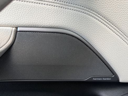 Used 2020 BMW 540i w/ M Sport Package image 27