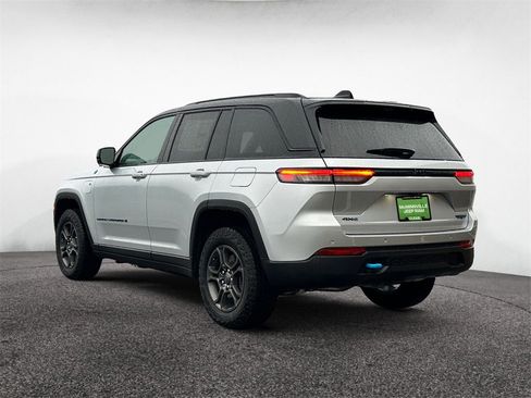 New 2024 Jeep Grand Cherokee Trailhawk w/ Advanced Protech Group II image 3