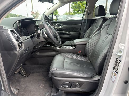 Used 2023 Kia Sorento SX AWD/4WD image 21