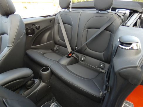 Used 2021 MINI Cooper S image 43