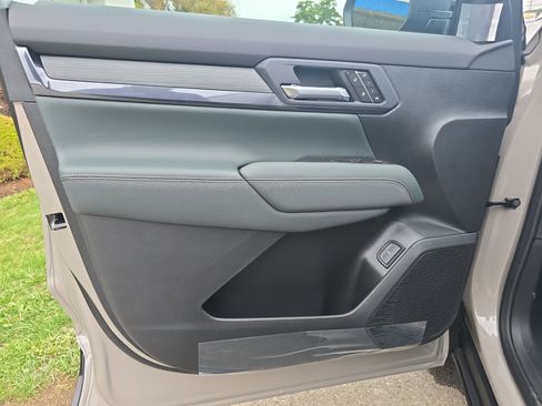 New 2026 GMC Terrain AT4 w/ Convenience Package III image 17