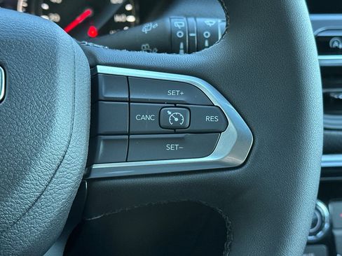 New 2026 Jeep Compass Latitude image 26