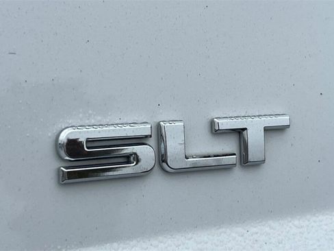 Used 2020 GMC Yukon XL SLT image 27