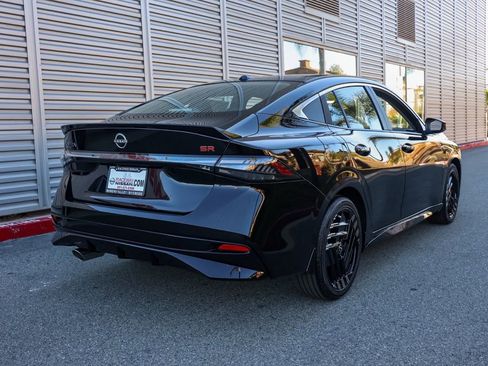 New 2026 Nissan Sentra SR w/ Floor Mat Package image 4