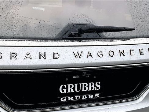 Used 2023 Jeep Grand Wagoneer Series III AWD/4WD image 45