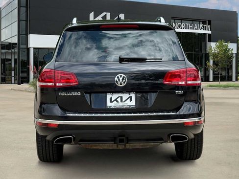 Used 2015 Volkswagen Touareg TDI AWD/4WD image 7