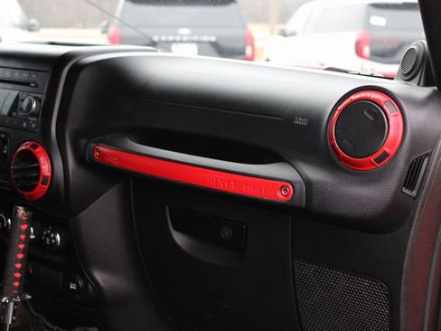 Used 2014 Jeep Wrangler Unlimited Sport w/ Quick Order Package 24S image 25