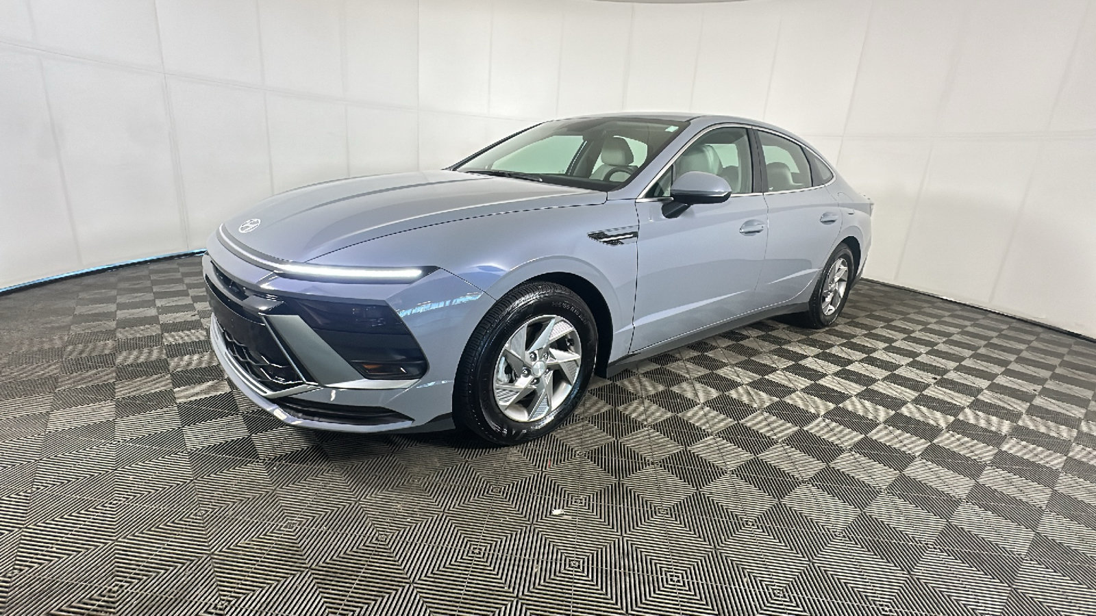 Certified 2026 Hyundai Sonata SE FWD image 8