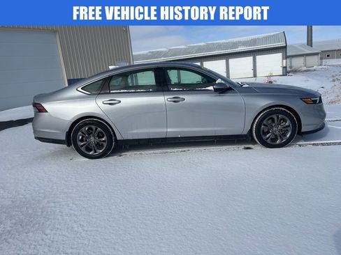 Used 2024 Honda Accord EX-L image 3