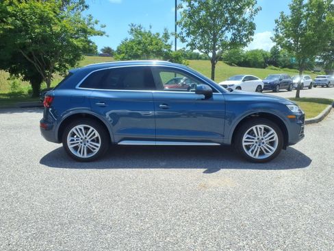 Used 2018 Audi Q5 Prestige AWD/4WD image 5