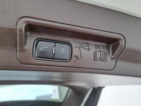 Used 2022 Ford Explorer King Ranch w/ Premium Technology Package AWD/4WD image 33
