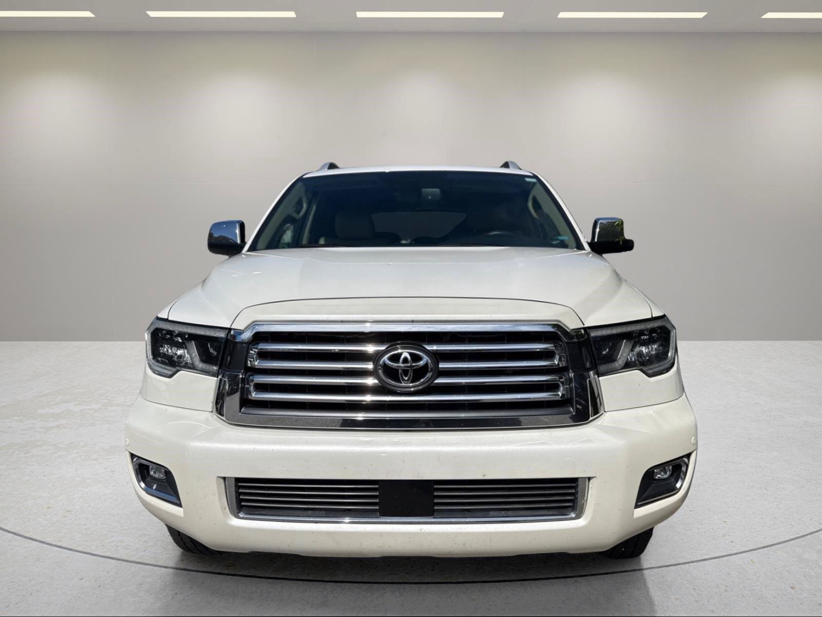 Used 2018 Toyota Sequoia Platinum AWD/4WD image 25