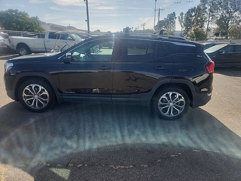 Used 2020 GMC Terrain SLT w/ Preferred Package AWD/4WD image 9