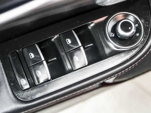 Used 2022 Alfa Romeo Giulia Veloce image 43