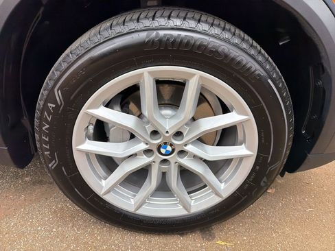 Used 2022 BMW X5 xDrive40i w/ Premium Package image 35