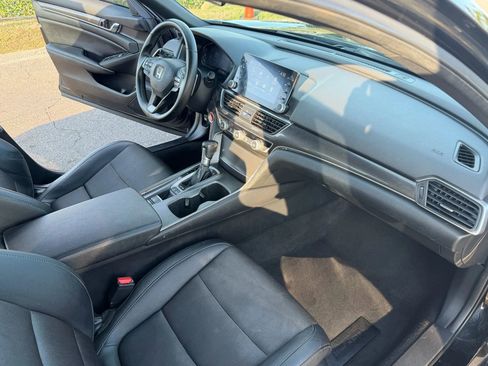 Used 2019 Honda Accord Sport image 14