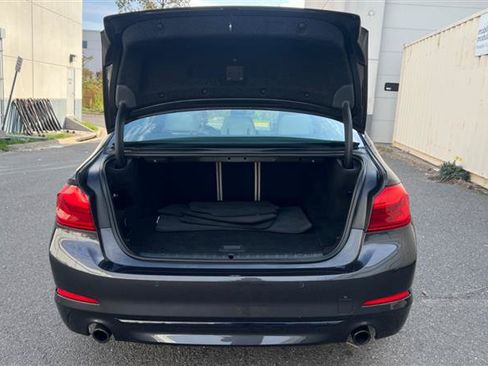 Used 2018 BMW 530e RWD image 49
